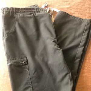 Figs women yola skinny scrub pants